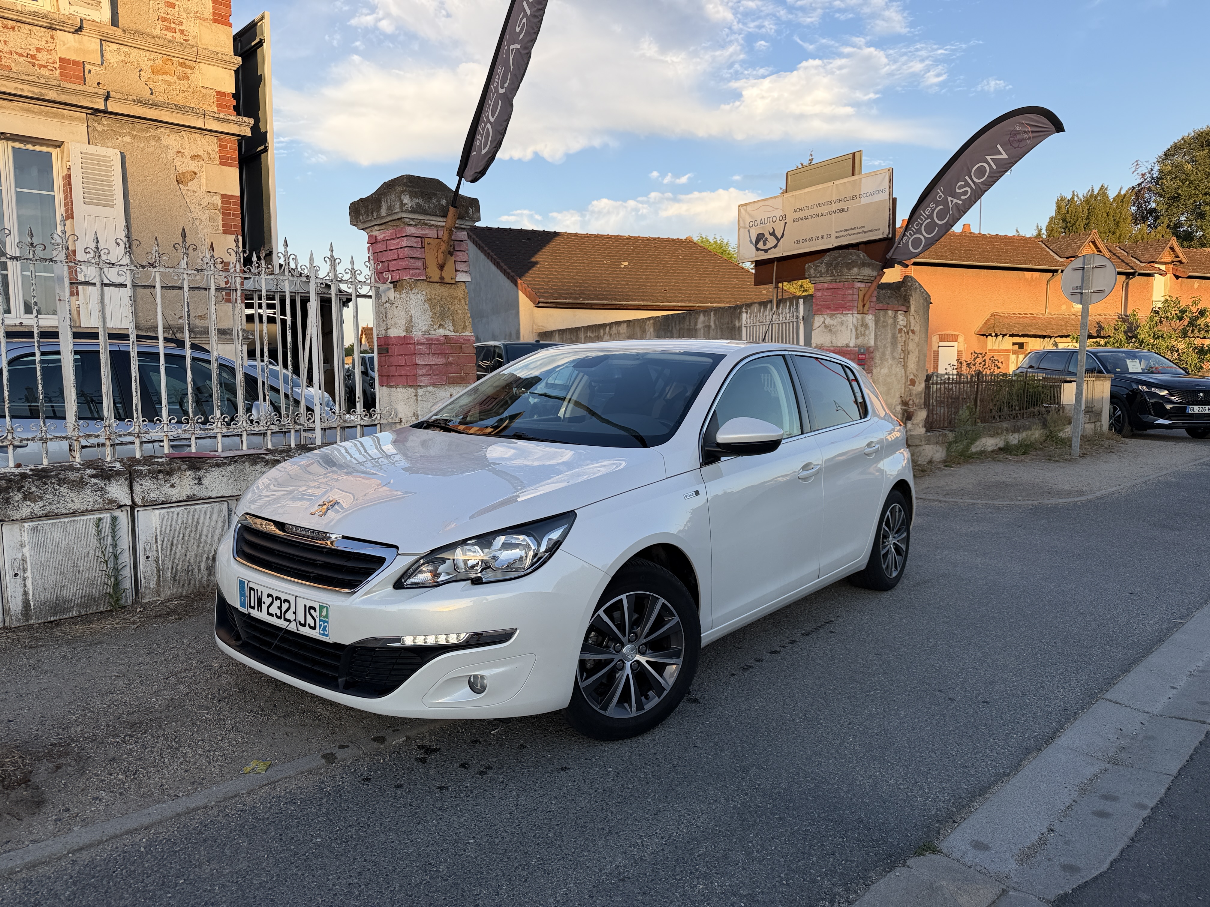 PEUGEOT 308 II 1.2 PURETECH S&S 110 STYLE